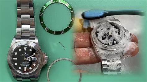 desmontar rolex|rolex submariner bezel removal.